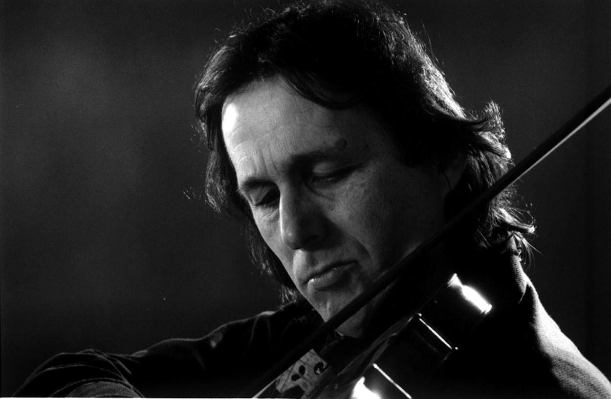 Cinco prestigiosos premios de música para violinista Volodja Balzalorsky