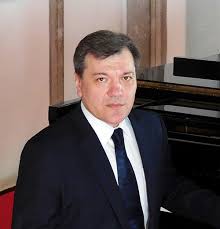 Aleksandar Serdar, klavir